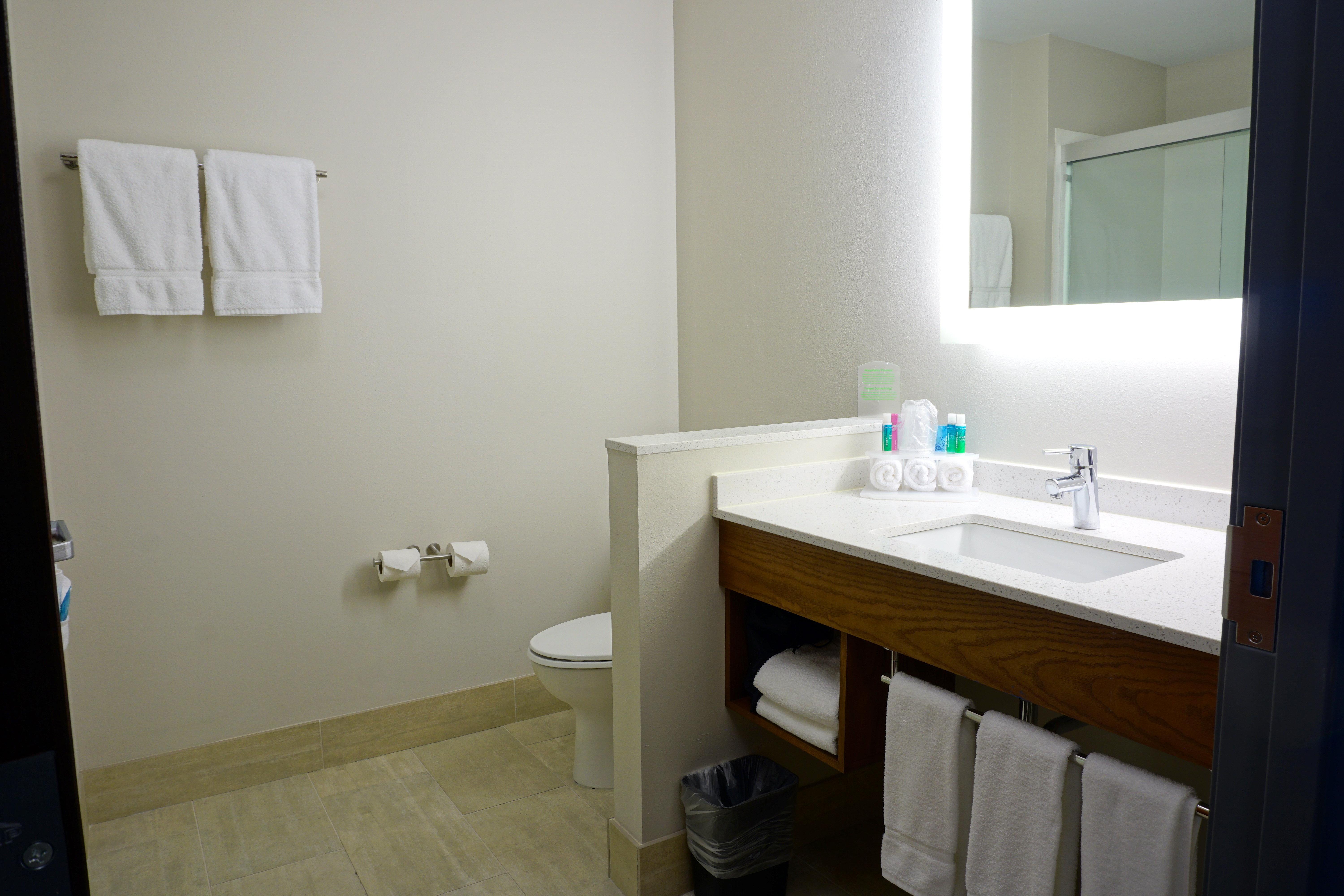 Holiday Inn Express & Suites Omaha - Millard Area By Ihg Dış mekan fotoğraf